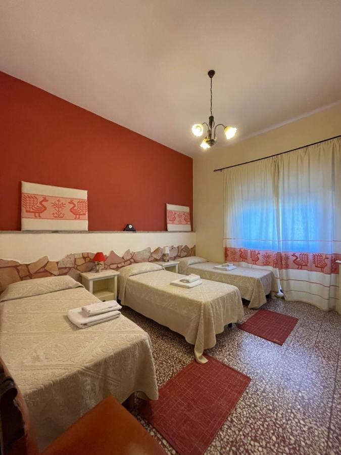 Fera5 Hotel Olbia Buitenkant foto