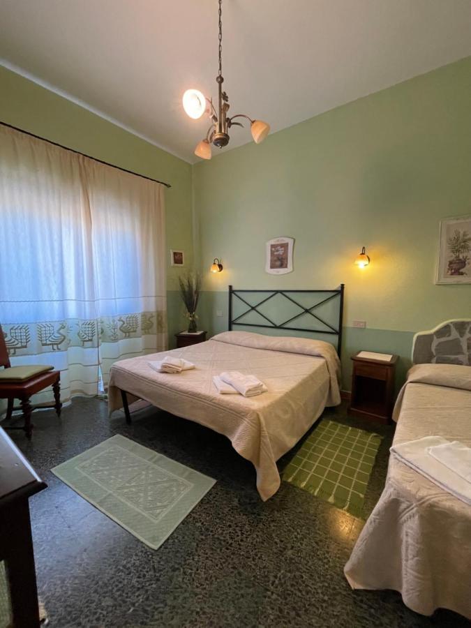Fera5 Hotel Olbia Buitenkant foto