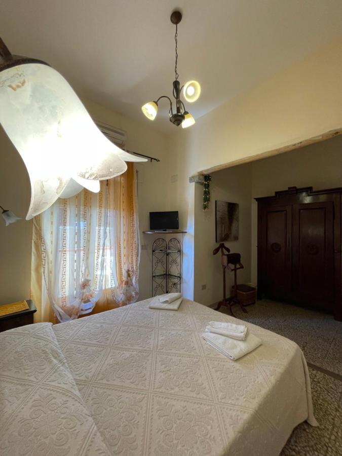 Fera5 Hotel Olbia Buitenkant foto