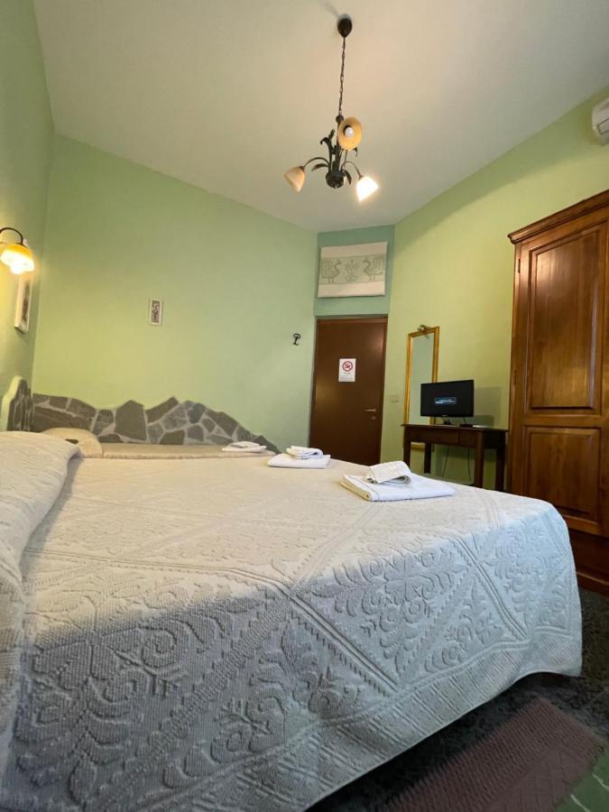Fera5 Hotel Olbia Buitenkant foto